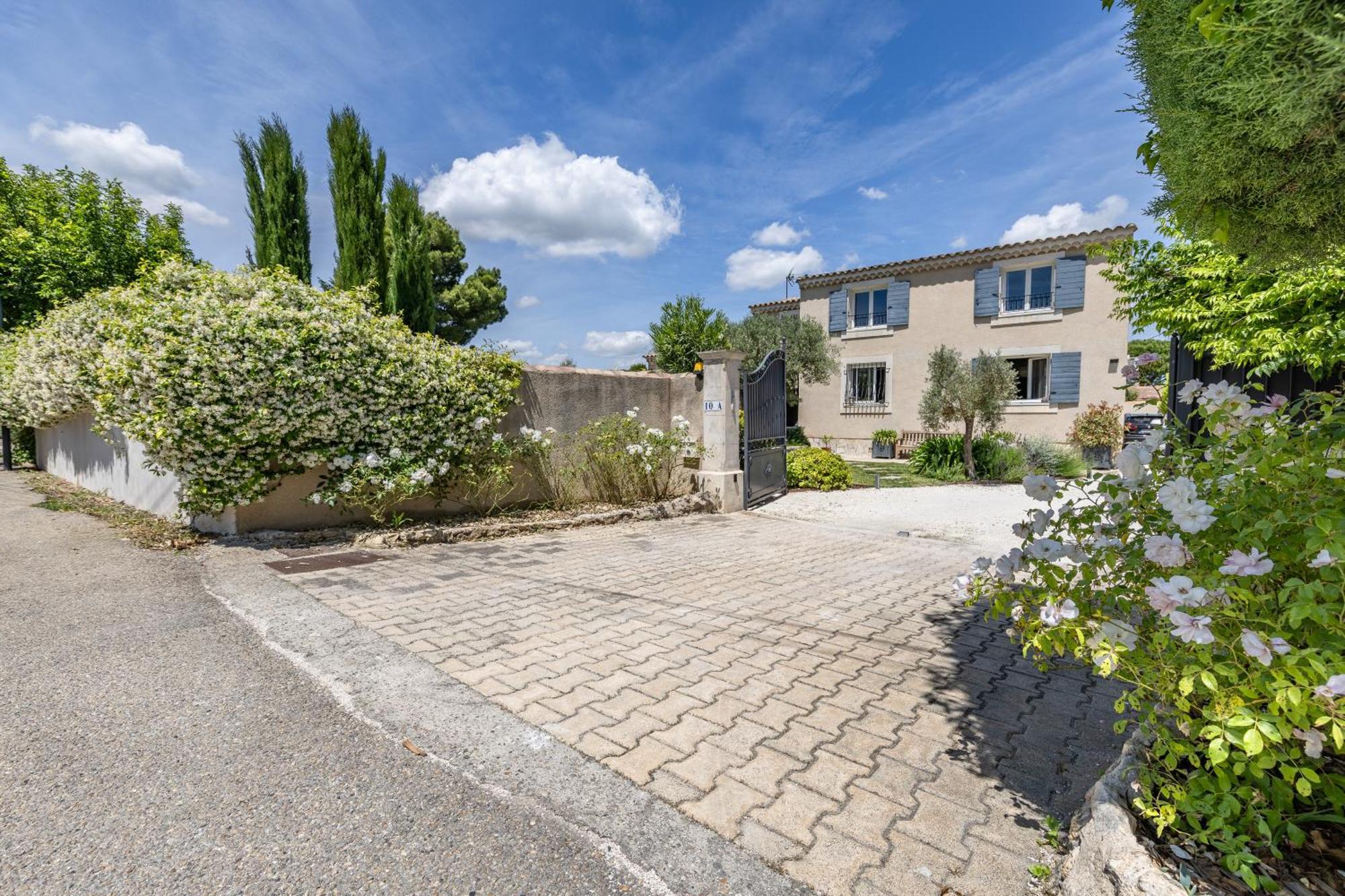 Homestay Spacieuse Avec Jardin Privatif *